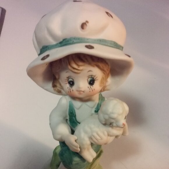 Statue Figurine Girl Holding A Lamb 6 1/2" Tall - Picture 2 of 5